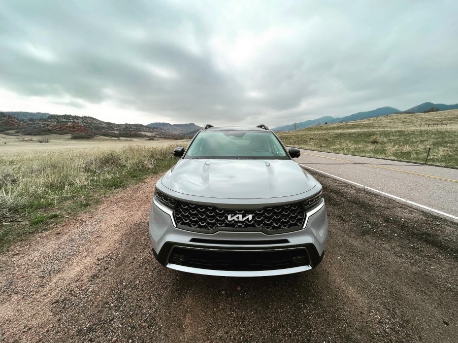 2022 Kia Sorento Prestige front view