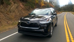 2022 Toyota highlander Limited on a road