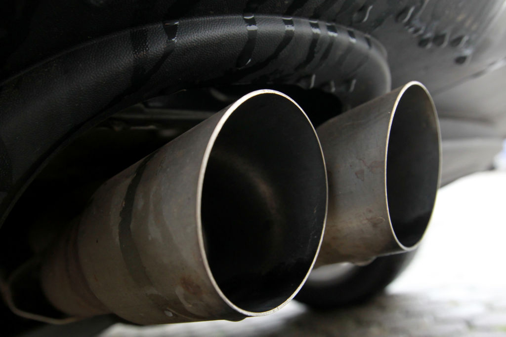 Exhaust pipes