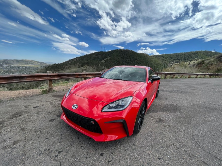 2022 Toyota GR86 front view