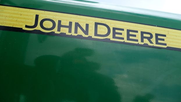 Are There Any Bad John Deere Lawn Mowers?