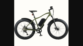 A catalog photo of a Koa Rev 26" fat-fire e-bike model