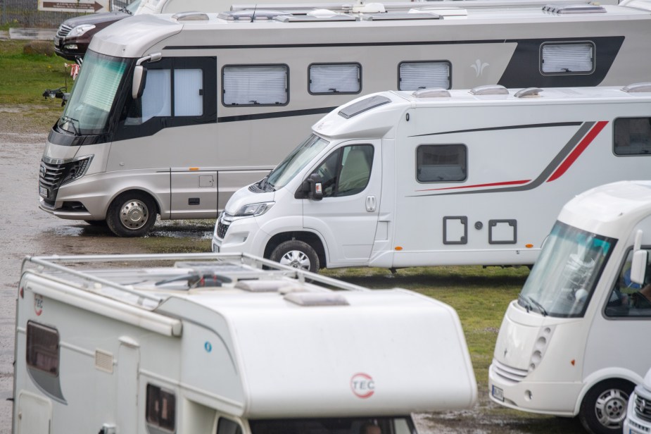 RVs parked outside with potentially the best RV AC Units.