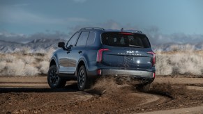 2023 Kia Telluride in the dirt