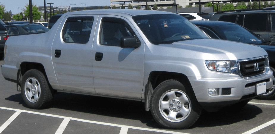 2009 Honda Ridgeline in silver.