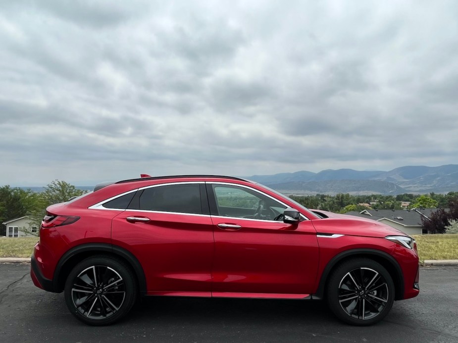 2022 Infiniti QX55 side view