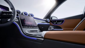 2022 Mercedes-Benz C-Class infotainment system