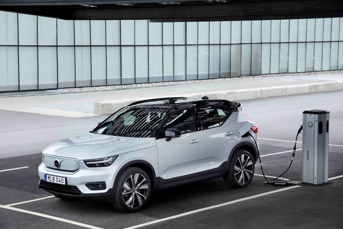 2022 Volvo XC40 Recharge, 2023 Genesis GV60