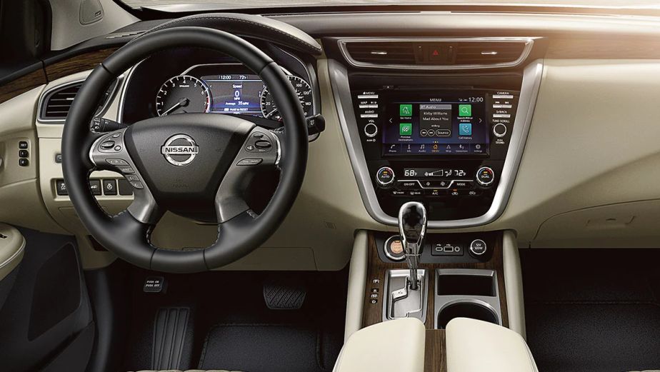 2022 Nissan Murano interior