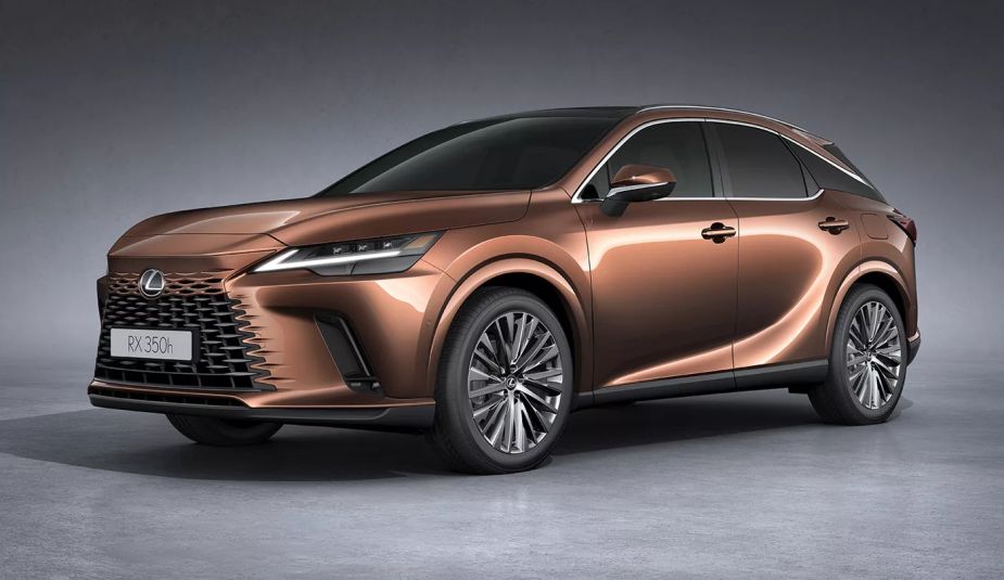 2023 Lexus RX in bronze