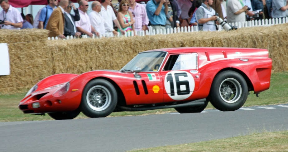 Ferrari 250 SWB Breadvan racing