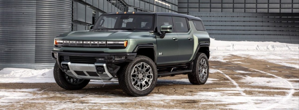 2024 Hummer SUV in greeen