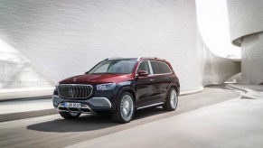 2021 black and red maybach GLS600