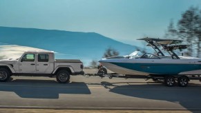 2022 Jeep Gladiator towing a boat