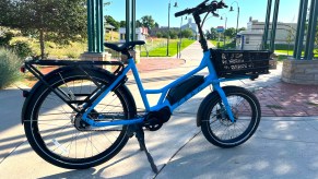 An overall view of the Cero One cargo e-bike.