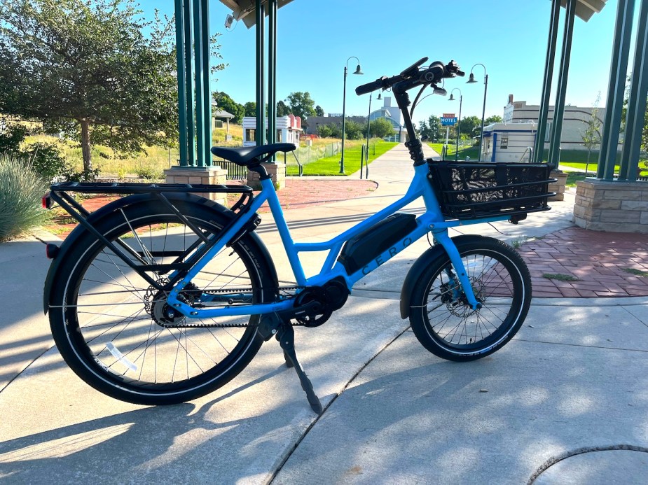 An overall view of the Cero One cargo e-bike.