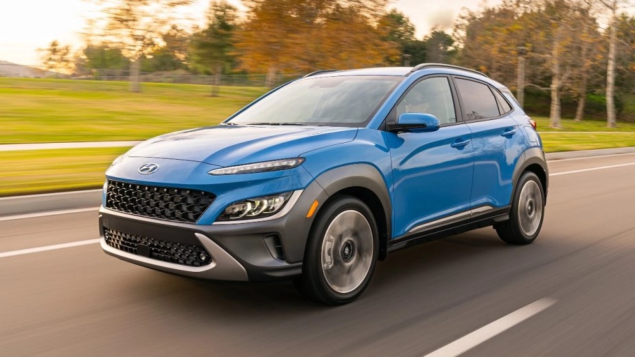 Front angle view of Surf Blue 2023 Hyundai Kona crossover SUV