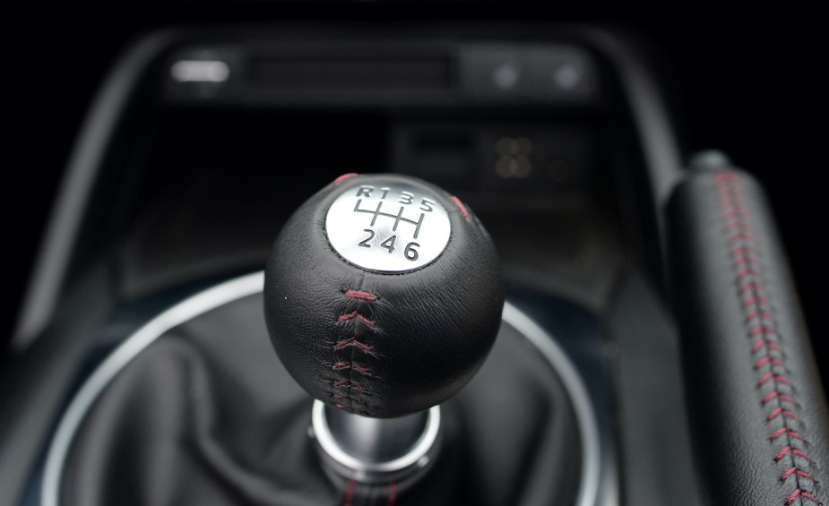 The Mazda Miata manual shifter in neutral.