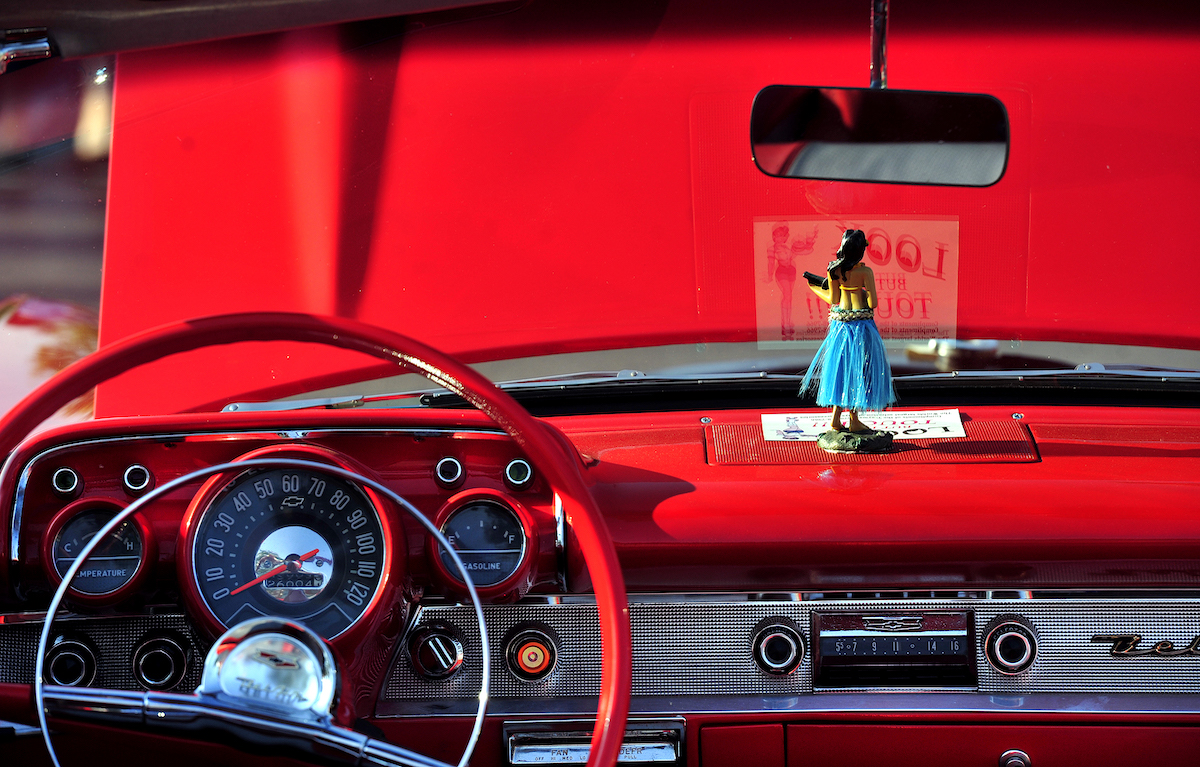 dashboard hula doll, dashboard hula girl, car accessory