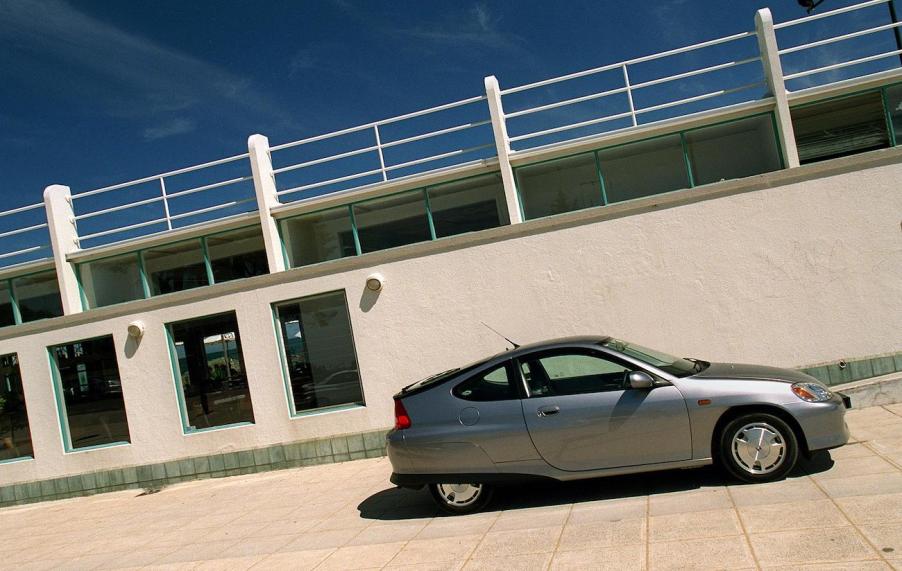 A side view of the 2001 Honda Insight.