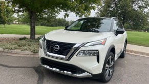 2022 Nissan Rogue Platinum exterior