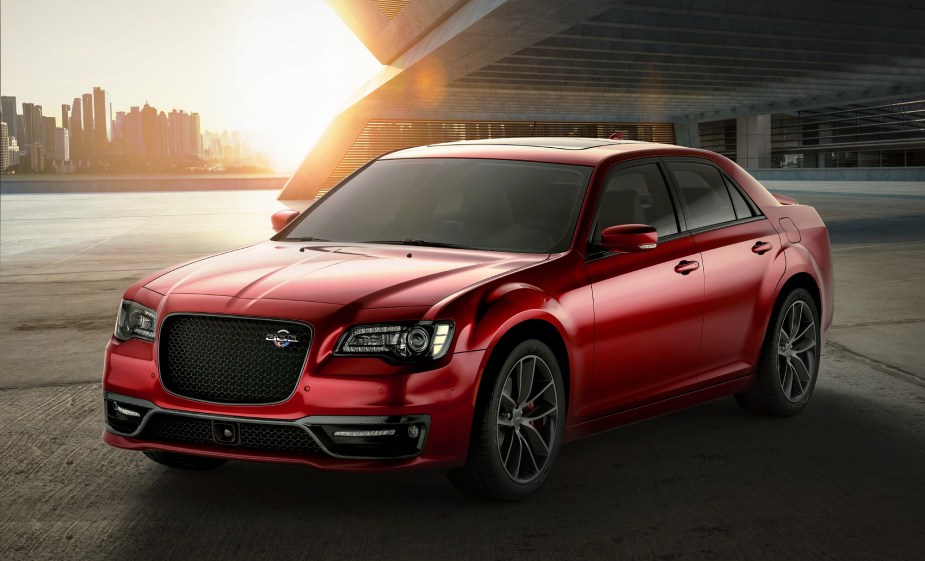 Chrysler's new 300C shows off its familiar lines. 