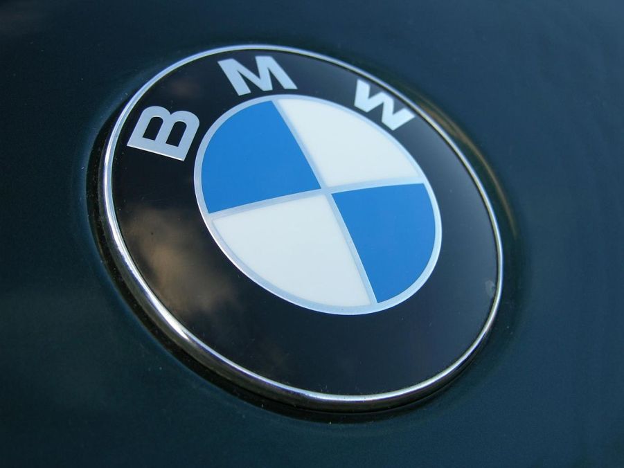 A BMW badge