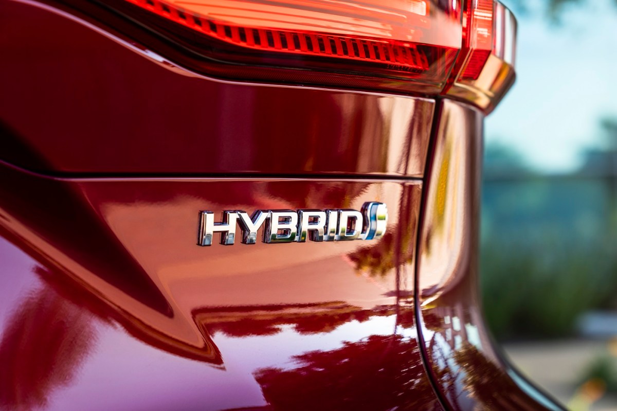 2022 Venza Hybrid badge