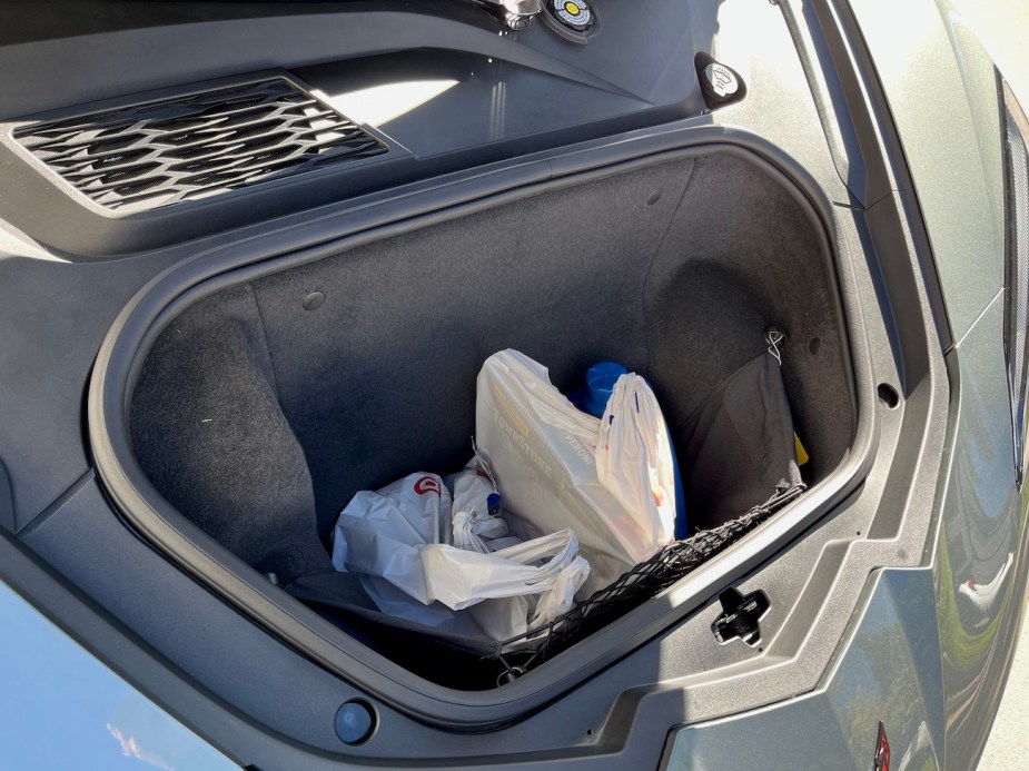 2023 Chevrolet Corvette Stingray front trunk