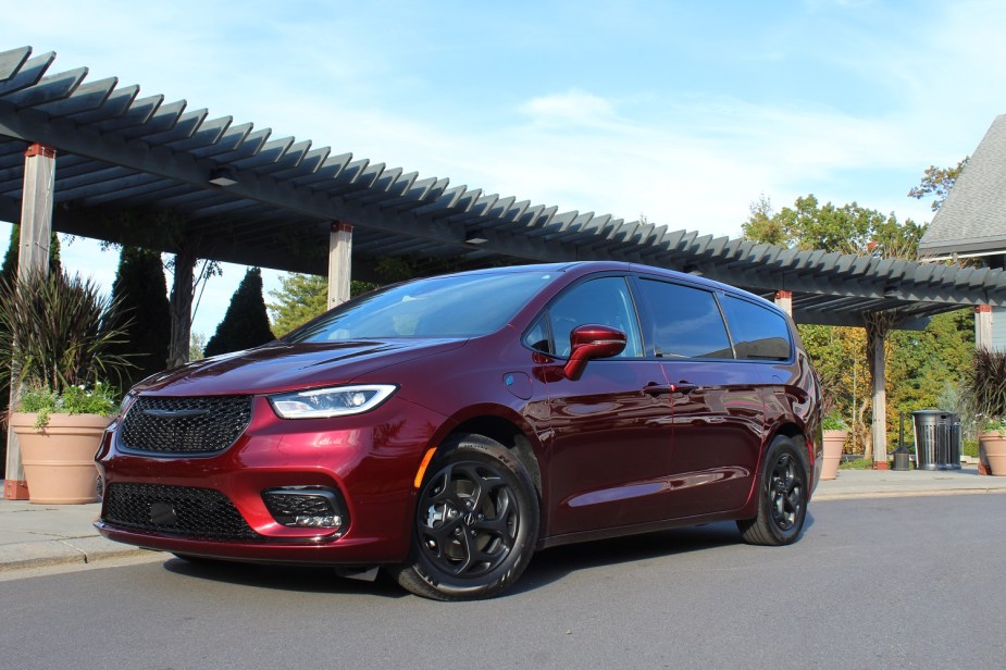 2022 Chrysler Pacifica review