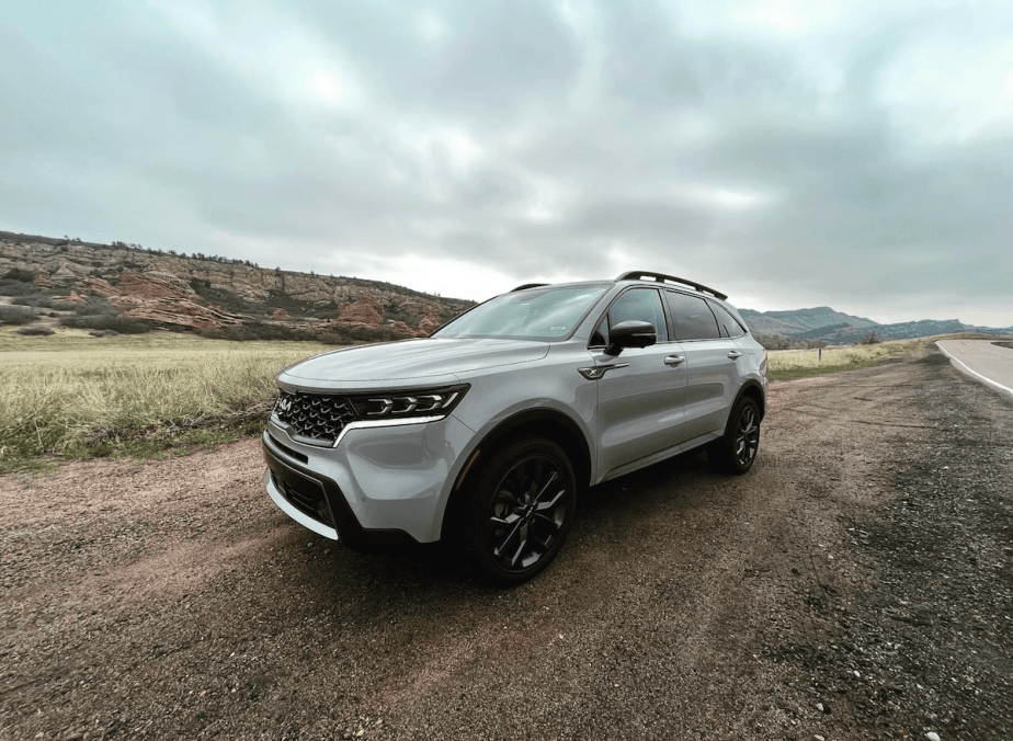 A 2022 Kia Sorento parked on a dirt trail. 