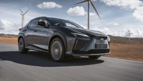 2023 Lexus RZ vs. 2023 Toyota bZ4X