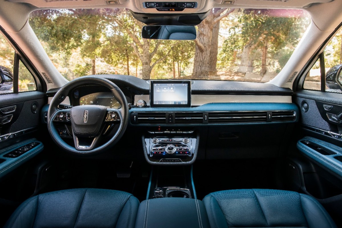 2023 Lincoln Corsair interior gets an upgrade for 2023. 