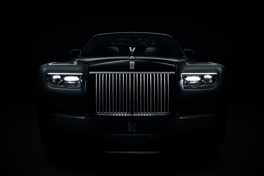 Front view of black Rolls-Royce Phantom