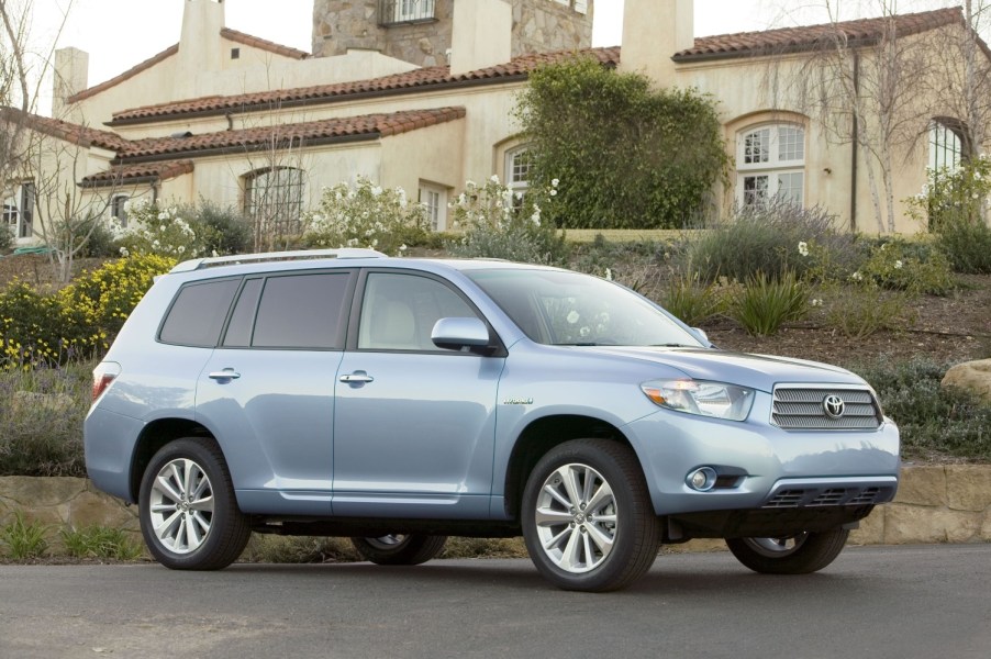 Reliable used hybrid SUVs like the 2009 Toyota Highlander Hybrid