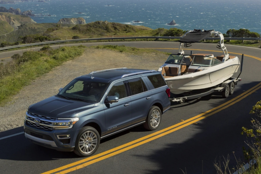 2022 Ford Expedition towing