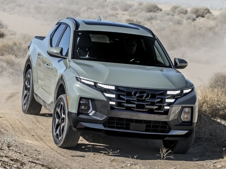 2022 Hyundai Santa Cruz off-roading in dirt