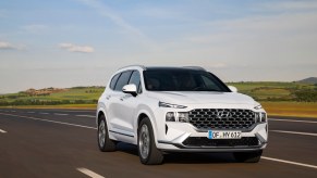 PHEVs: 2022 Hyundai Santa Fe