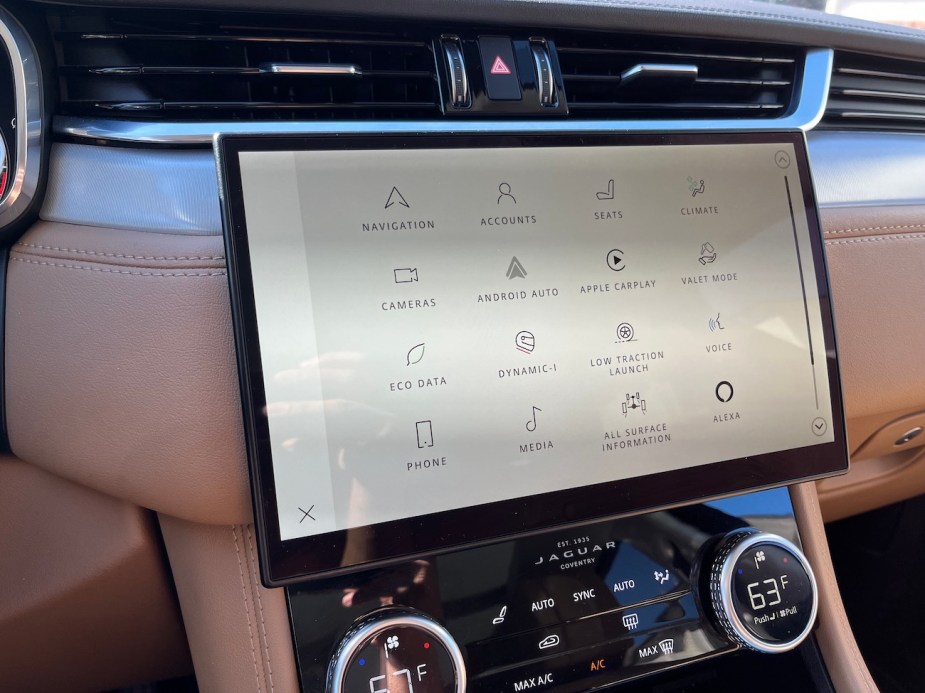 2022 Jaguar F-Pace infotainment