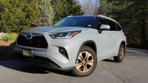 2022 Toyota Highlander Bronze Edition