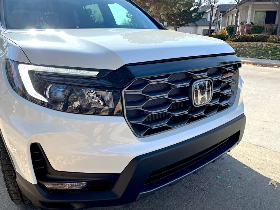 2023 Honda Passport front fascia