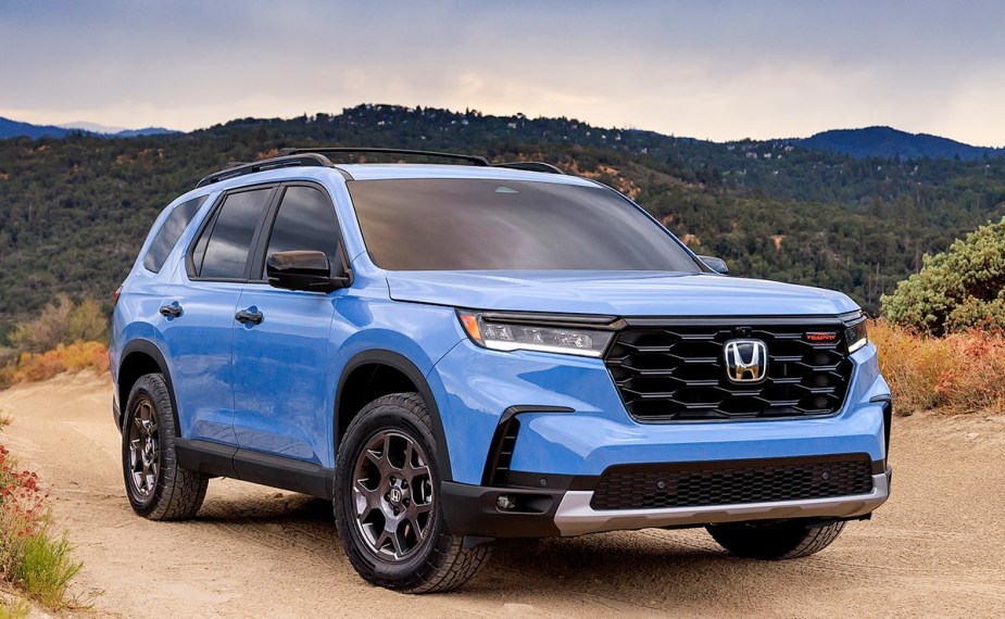 2023 Honda Pilot TrailSport off-roading 