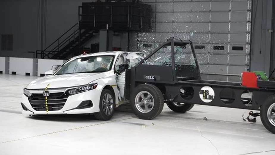 IIHS New Side-Impact Crash Test Rig