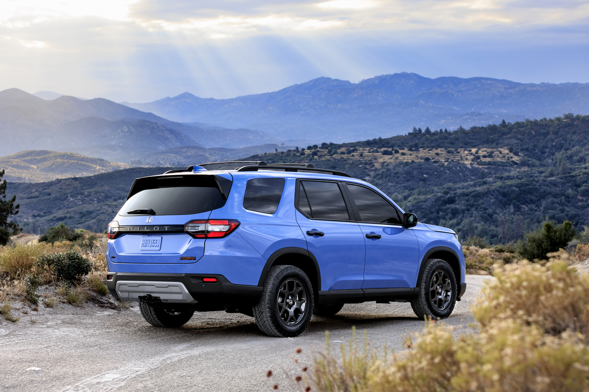 2023 Honda Pilot in blue on dirt