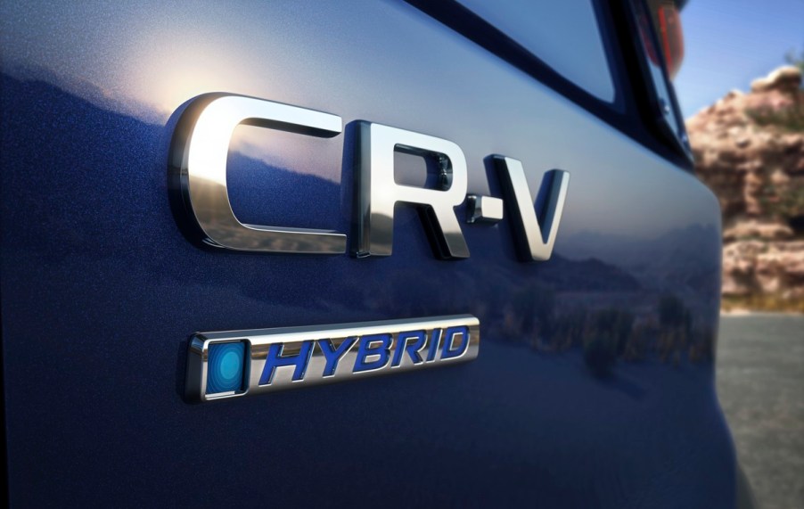 2023 CR-V Hybrid badge