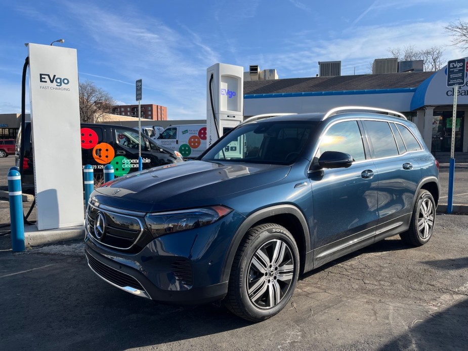 2022 Mercedes-Benz EQB 350 charging up