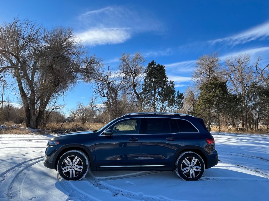 2022 Mercedes-Benz EQB 350 side view