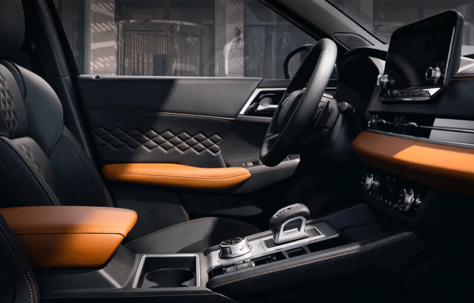 2023 Mistubishi Outlander PHEV interior