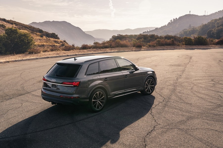 2023 Audi Q7 exterior from the rear