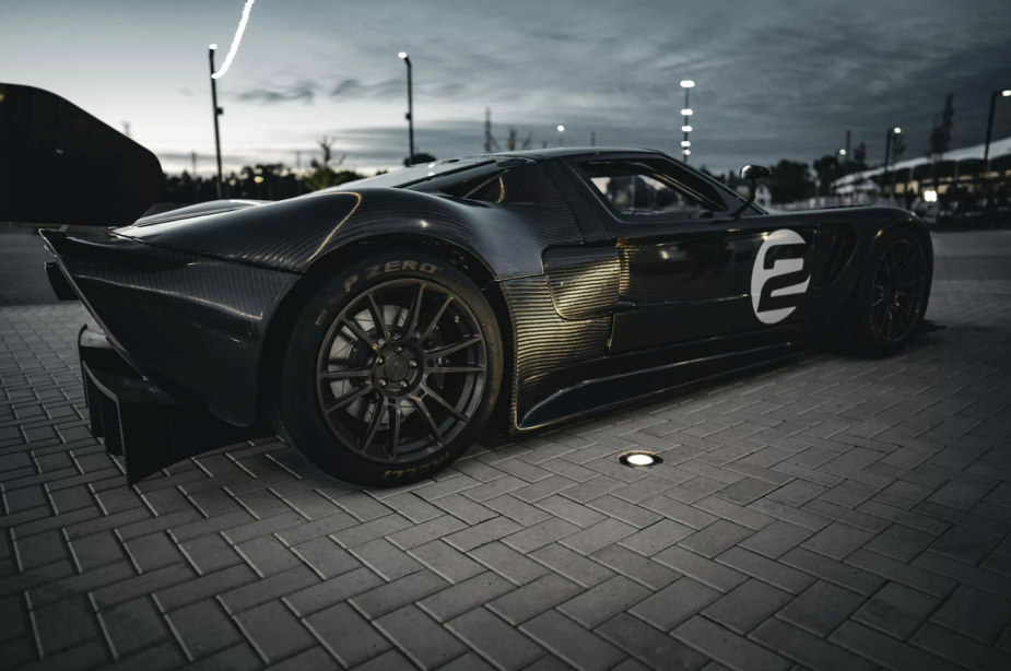 GT1 built on the Ford GT chassis